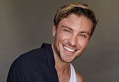 Jannik Schumann naked and erotic photos