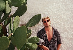 Jannik Schumann naked and erotic photos