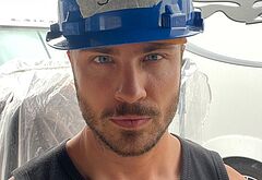 Jannik Schumann naked and erotic photos