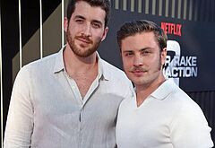 Jannik Schumann naked and erotic photos