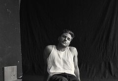 Jannik Schumann naked and erotic photos