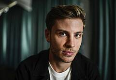 Jannik Schumann naked and erotic photos