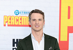 Freddie Stroma shirtless and dick bulge pics