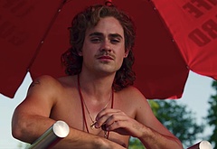 Dacre Montgomery nude and sex scenes