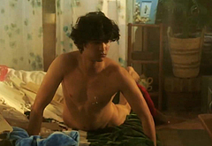 Xolo Mariduena nude and sexy scenes