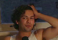 Xolo Mariduena cock bulge and shirtless pics