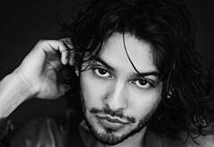 Xolo Mariduena cock bulge and shirtless pics