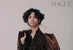 Xolo Mariduena cock bulge and shirtless pics