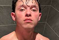 Jacob Sartorius nude and bulge penis photos