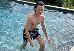 Jacob Sartorius nude and bulge penis photos