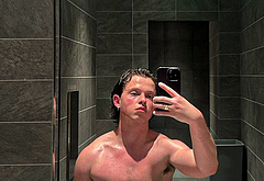 Jacob Sartorius nude and bulge penis photos