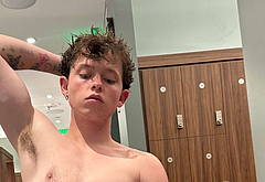 Jacob Sartorius nude and bulge penis photos