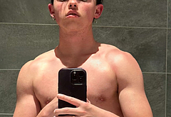 Jacob Sartorius nude and bulge penis photos