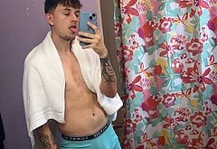 Jacob Sartorius nude and bulge penis photos