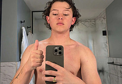 Jacob Sartorius nude and bulge penis photos