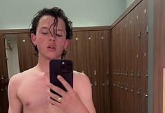 Jacob Sartorius nude and bulge penis photos