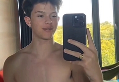 Jacob Sartorius nude and bulge penis photos