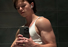Jacob Sartorius nude and bulge penis photos