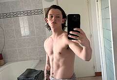 Jacob Sartorius nude and bulge penis photos