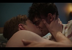 Kit Connor nude and gay sex scenes