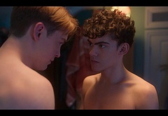 Kit Connor nude and gay sex scenes