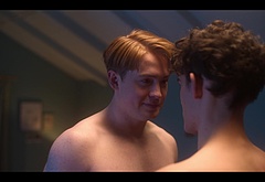 Kit Connor nude and gay sex scenes