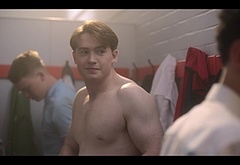Kit Connor nude and gay sex scenes