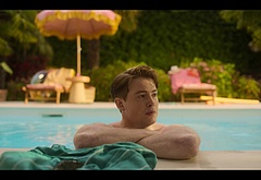 Kit Connor nude and gay sex scenes