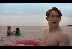 Kit Connor nude and gay sex scenes