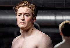 Kit Connor shirtless and sexy pics