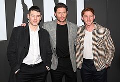 Jensen Ackles shirtless and sexy pics