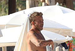 Stephen Dorff nude cock and bulge pics
