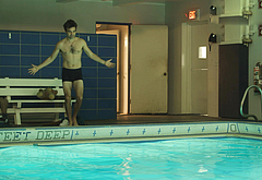 Drew Tarver nude and gay scenes