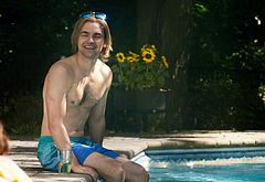 Drew Tarver nude and gay scenes