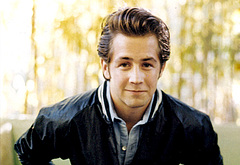 Michael Angarano naked and sexy photos