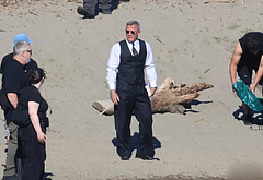 Cillian Murphy shirtless beach pics