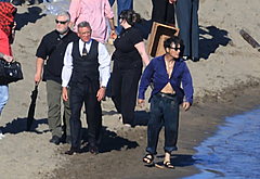 Cillian Murphy shirtless beach pics