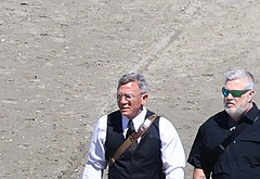 Cillian Murphy shirtless beach pics