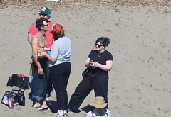 Cillian Murphy shirtless beach pics