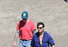 Cillian Murphy shirtless beach pics