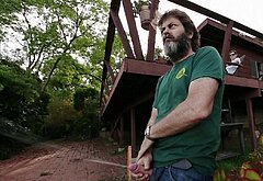 Nick Offerman nude and sexy pics