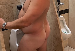 Bert Kreischer frontal nude and nsfw pics