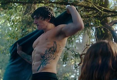Fra Fee nude and gay sex scenes