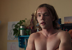 Charlie Plummer nude and gay sex scenes