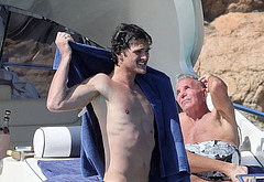 Jacob Elordi naked and bulge pics