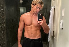 Stephen Kalyn shirtless and sexy pics