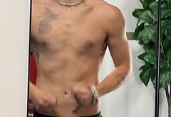 Yungblud nude and nsfw photos