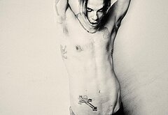 Yungblud nude and nsfw photos