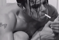 Yungblud nude and nsfw photos