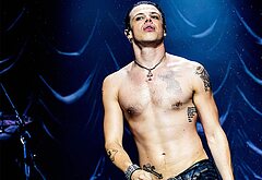 Yungblud nude and nsfw photos